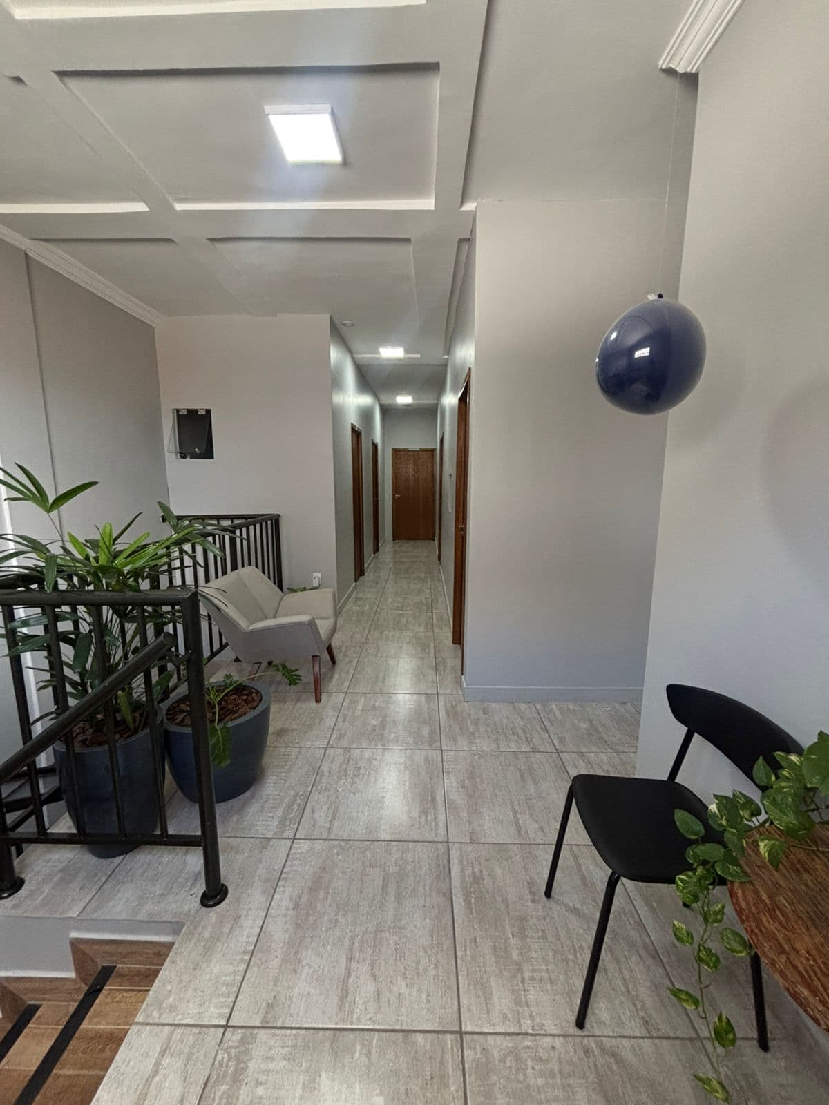 Circulação interna da Sencis ligando a recepção aos consultórios